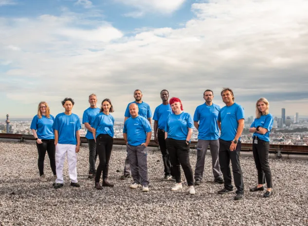 Ein Team-Foto von unterschiedlichen Personen der VKMB.